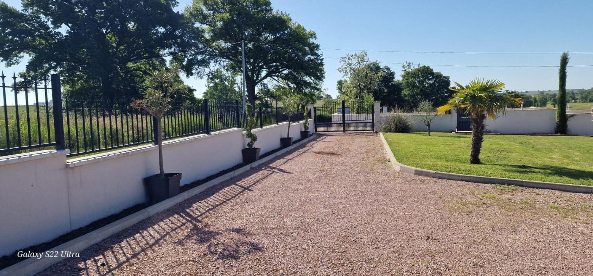 Gite De La Combe Ganat 3 Etoiles Sanvignes-les-Mines Exteriör bild