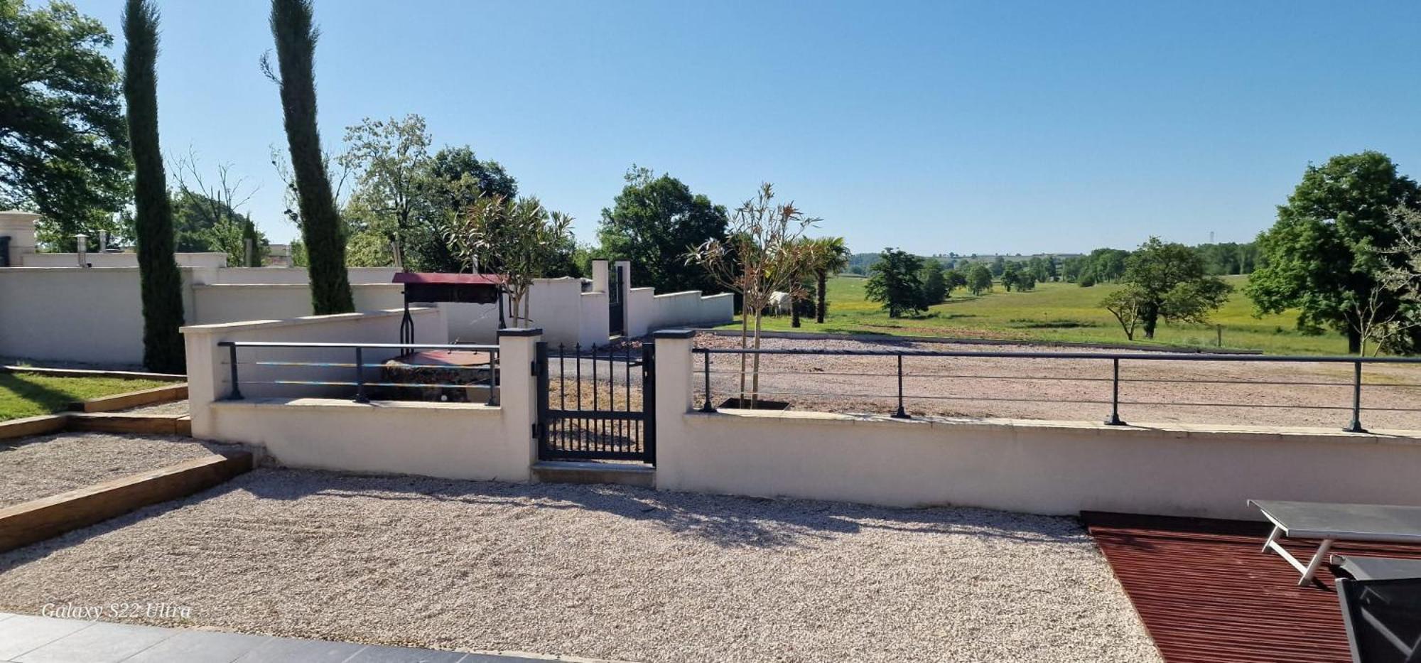 Gite De La Combe Ganat 3 Etoiles Sanvignes-les-Mines Exteriör bild